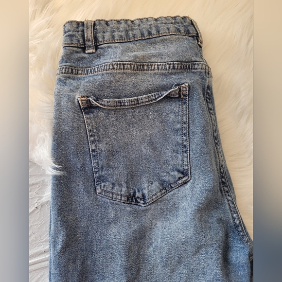 Urban Planet Vintage Mom Blue Distressed Women Jeans, Size 9 (30) - Picture 4 of 4